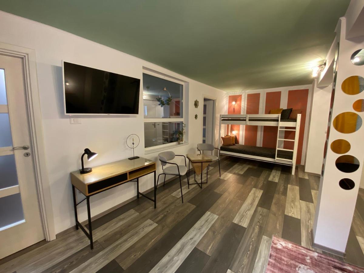 Evergreen Apartment ティミショアラ エクステリア 写真